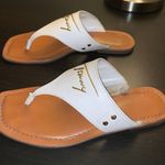 Tommy Hilfiger Tommy White Flip Flops / Sandals Photo 3