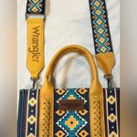 Wrangler Geometric Purse Photo 1