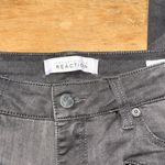 Kenneth Cole Woman’s  Reaction Gray Skinny Jeans Size 2 Photo 3