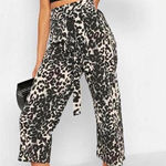 Boohoo  animal print leopard flowy pants‎ Photo 0