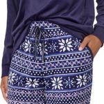 Nautica NWT Women's Navy and White Sleepwear Set size M. Fuzzy and comfy! Photo 4