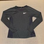 Nike  Dri Fit Shirt Photo 0