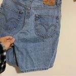 Levi's Light Wash 550 Mom Jean Shorts size 29 Photo 5