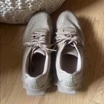 Alo Yoga Alo Gray Runner Sneakers Photo 3