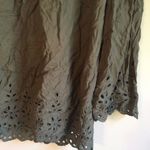 Jessica Simpson  small dark green top Photo 3