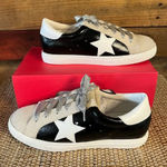 Nature Breeze  White And Black‎ Star Print Sneakers Size 10 Photo 0