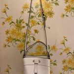 Karl Lagerfeld Paris Adele Bucket bag in off white Photo 7