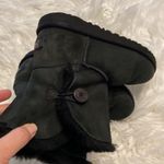 UGG  Baileys Short Boots size 5 very good condition no rips smell or stains Photo 15
