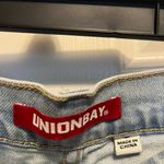 Union Bay Size 9 Vintage Boyfriend Straight Jeans. Photo 2