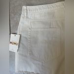 Show Me Your Mumu NWT white denim jean shorts size 32 Photo 4