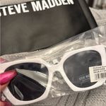 Steve Madden Grae Unisex White and Black Checkered Wayfarer Sunglasses Photo 3
