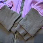 Lululemon  Limited Edition Purple Escapade Soft Shell Bomber Jacket, Sz 2 or 4 Photo 12