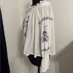 American Eagle  Outfitters White Off the shoulder floral blouse Size Small NWT Photo 2