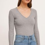 Brandy Melville  Ribbed Long-Sleeve V-Neck in Grey Photo 0
