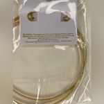It‎ Girl NWT Women’s Elegant Gold Color Hoop Earrings Photo 2