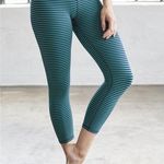 DYI Yoga Green & Blue Joyce Striped Cropped Athletic Leggings XS Photo 0