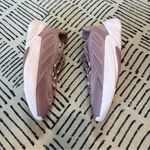 Adidas   Women's Ozelia Running Shoes (Magic Mauve/Magic Mauve/Almost Pink) 10.5 Photo 3