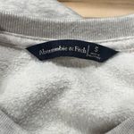Abercrombie & Fitch Gray Floral Sweatshirt Women’s Small Photo 1