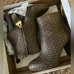 Kendall + Kylie Kendal & Kylie booties for women size 7 Photo 2