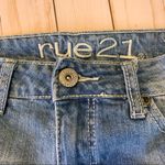 Rue 21 - Distressed Denim Patriotic Jeans 7/8 Photo 4