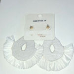 Influence Brand White Seed Bead Boho Beaded Fringe Statement Pierced Earrings Photo 3