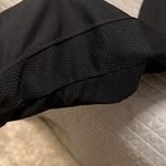 Under Armour Ladies Sz large long sleeve shirt Photo 3