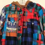 Shaket with hood and zip front with buttons in plaid/Aztec pattern size L Size L Photo 4