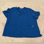 FIGS ** Technical Collection Scrub Top – Women’s XXL, Royal Blue** Photo 0