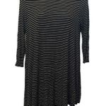 AJ Amelia James Medium Black White Stripe Scoop Neck Swing Top Long Sleeves Photo 0