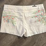 LC Lauren Conrad ‎ Women's Floral Accent White 4-Pocket  Shorts, Sz. 14 Photo 2