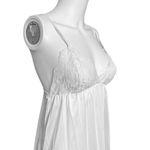Taryn Rose 1970s Taryn Alexander med long white nightie delicate lace V-neckline Photo 4