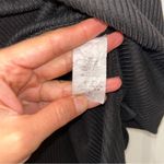 Black V Neckline Short Sleeve Pocket Top Women’s Medium Photo 5