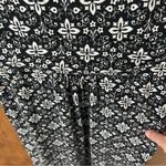 Boden Margot Scoop Neck Jersey Dress
Black White. Size 6. Black Photo 7