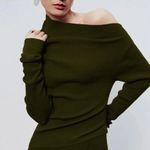 Commense Caramel Asymmetric Neckline Long Sleeve Knit Top size small Green Photo 0