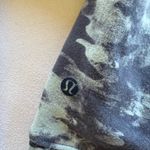 Lululemon Loungeful Cropped Hoodie size 6 Photo 7