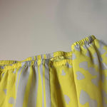 EXPRESS XS Yellow and Cream Heart Pattern Batwing Blouse Photo 3