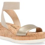 Anne Klein platforms Photo 0