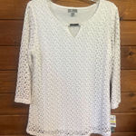 JM Collection  Womans embroidered top Sz M Bright White NWT Photo 0