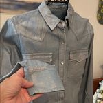 Lee 🌟🌟🌟BOGOHO 🌟🌟🌟 Pearl Snap Shimmer Denim Shirt-small Photo 5