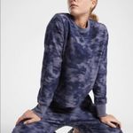 Athleta  Farrallon Tye Dye Sweatshirt XL Photo 0