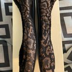 Vera Wang Women’s Size 10 Snakeskin Ballet Flats Photo 2