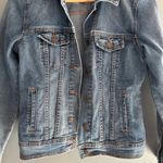 Old Navy medium wash fitted denim jean jacket Photo 1