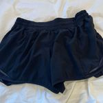 Lululemon Hotty Hot Short 2.5” Photo 0