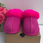 UGG Moraene Slippers Photo 8