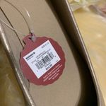 SO  GOLD POINTED FLATS SIZE 8.5🎈 Photo 1