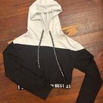 Romwe Cropped Sweatshirt Photo 0