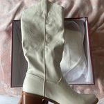 Cow Girl Boots White Size 6 Photo 0