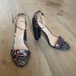 Merona  Lulu Burgundy and Silver Floral Brocade Block Heel Size 8.5 Photo 1