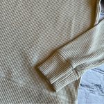 Gilly Hicks  Long Sleeve Top Waffle Knit Crew Neck Small Neutral T-shirt EUC Photo 9