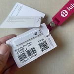 Lululemon  silicone keychain - Calypso Pink/Blissful Pink Photo 2